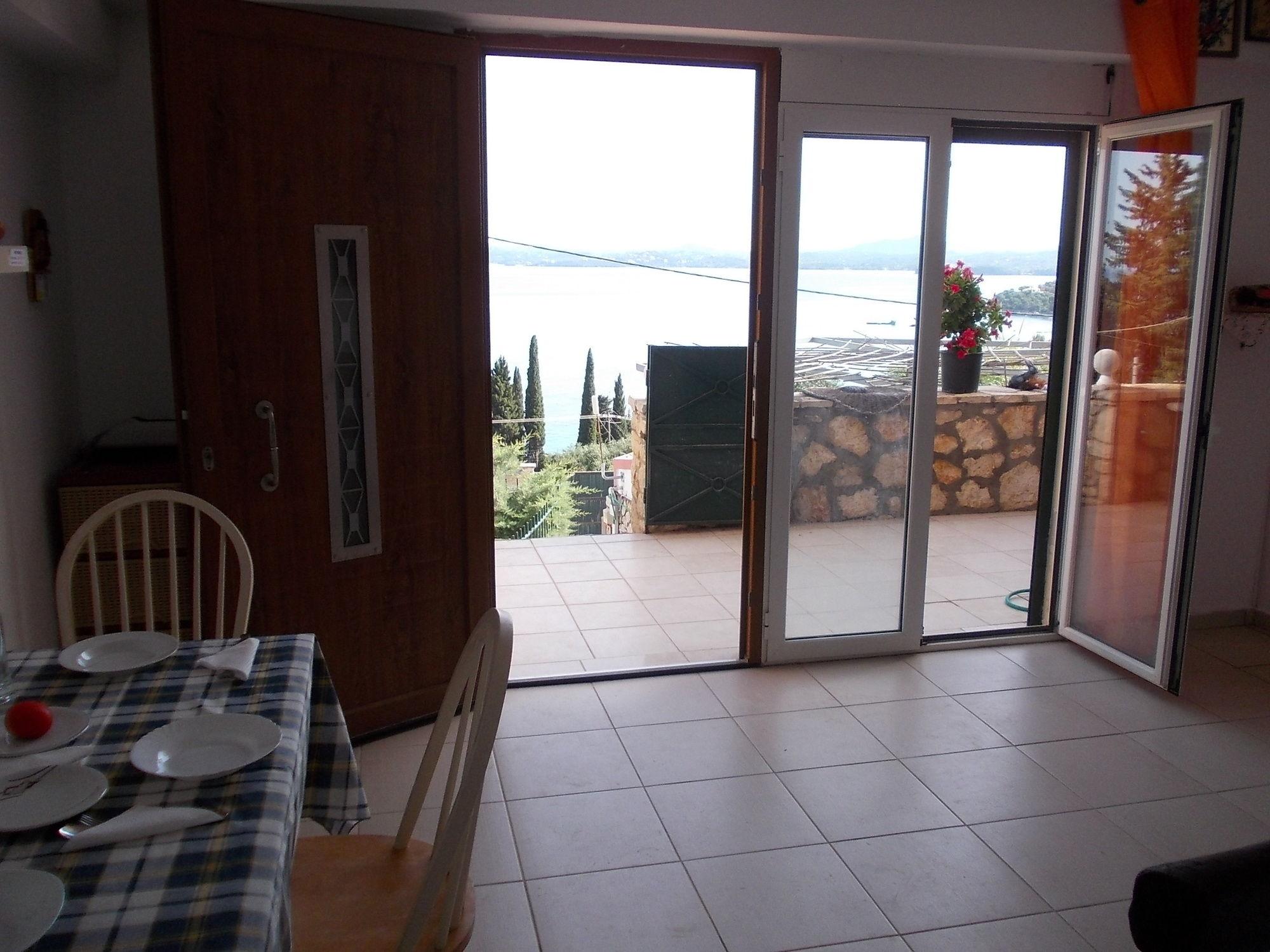 Sarakinos Apartments Barbati Buitenkant foto