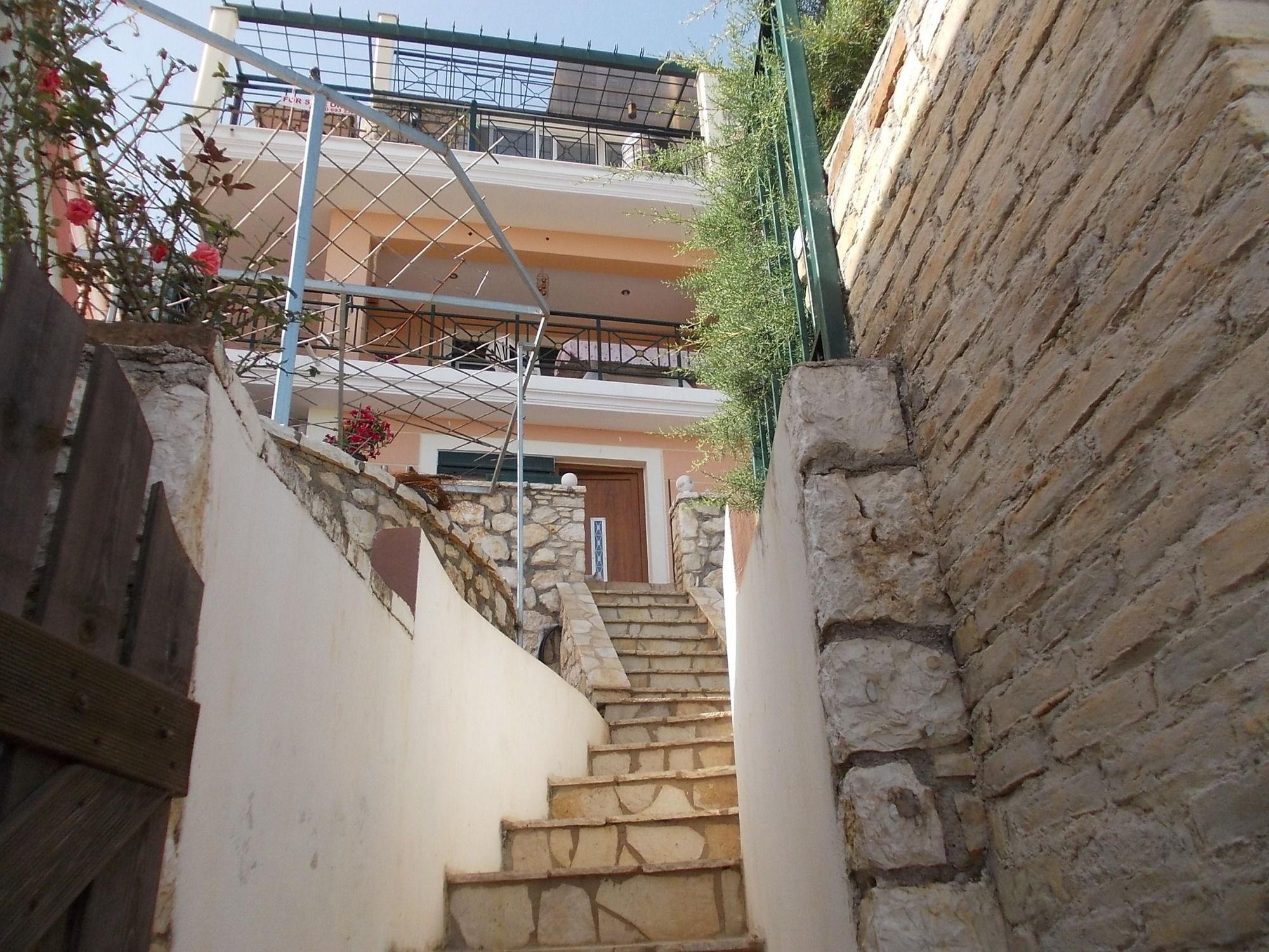 Sarakinos Apartments Barbati Buitenkant foto