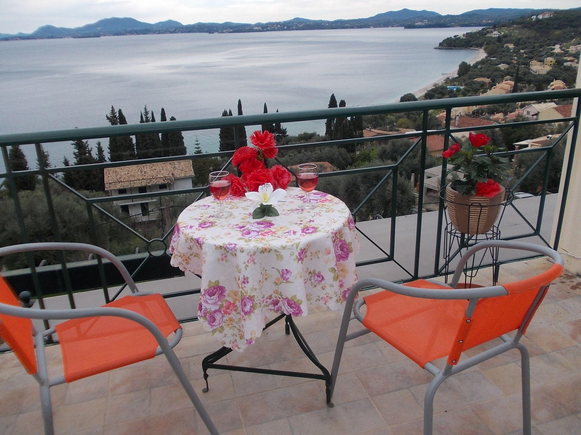 Sarakinos Apartments Barbati Buitenkant foto