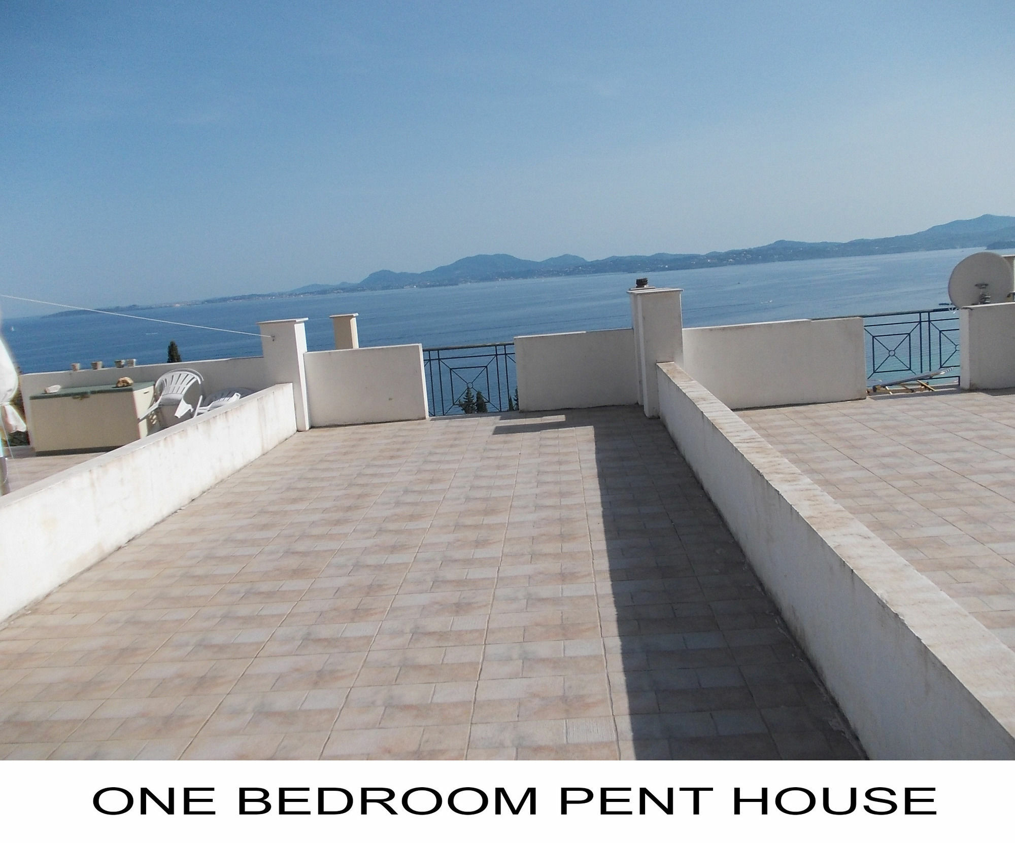 Sarakinos Apartments Barbati Buitenkant foto
