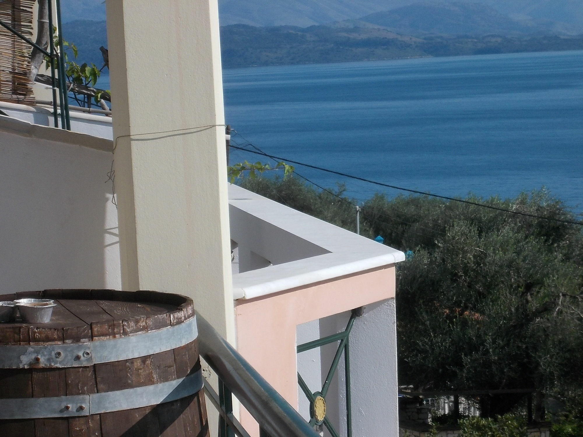 Sarakinos Apartments Barbati Buitenkant foto