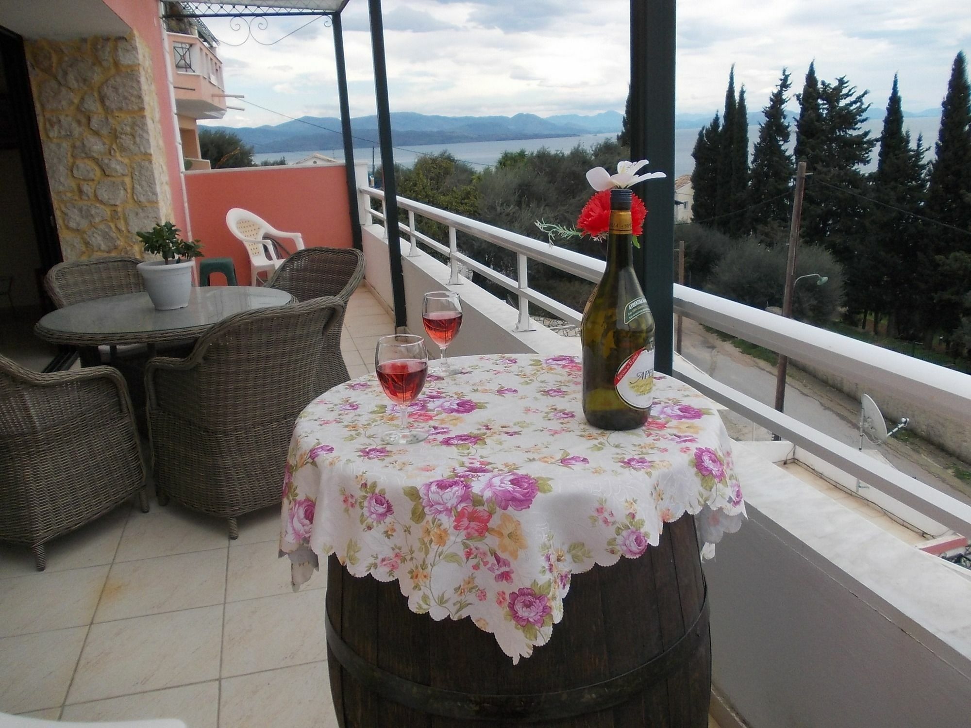 Sarakinos Apartments Barbati Buitenkant foto